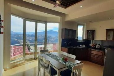 Hotel Amravati Resort