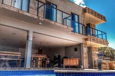 ホテル Recanto Serra Monte