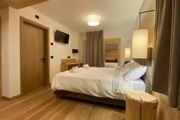 Hotelli Albergo Vezzana