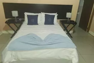 Majatalo Mihandzu Guest House