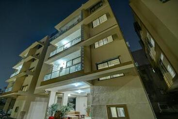 Hotel Treebo Yash Inn Kharadi