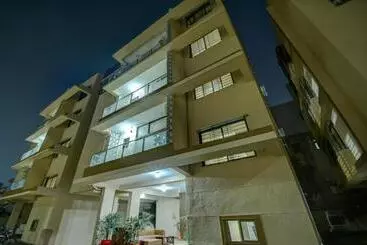 Hotel Treebo Yash Inn Kharadi