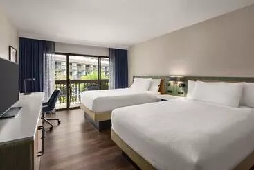 בית מלון כפרי Hilton Garden Inn Monterey