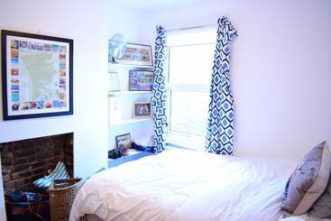 کلبه 1 Bedroom Home With Private Garden In Barons Court