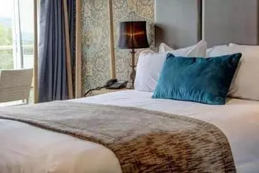 The New Hobbit Hotel Rooms