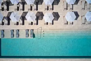 Отель Niko Seaside Resort Mgallery