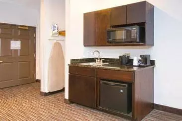 ホテル Holiday Inn Express & Suites Chicago Deerfield Lincolnshire, An Ihg