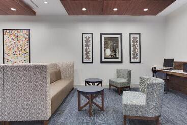 Holiday Inn Express Hotel & Suites Fort Lauderdale Airport/cruise Port, An Ihg
