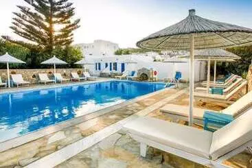 شقة Elena Studios & Suites