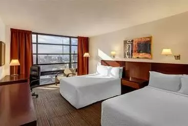 هتل Four Points by Sheraton Montevideo