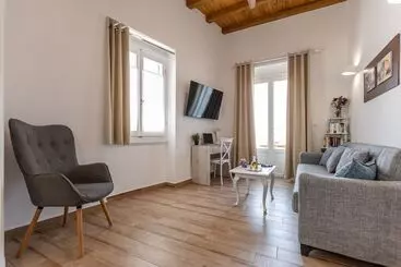 هتل Venetian Suites