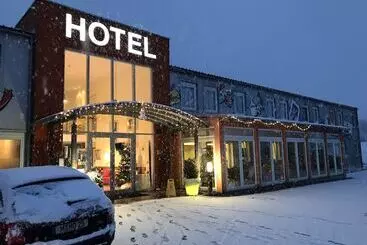 فندق Amedia Express Sattledt, Trademark Collection By Wyndham