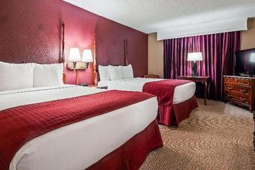 Отель Best Western Greenfield Inn