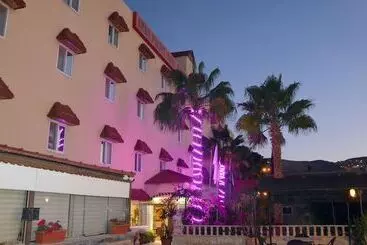 هتل Amra Palace International