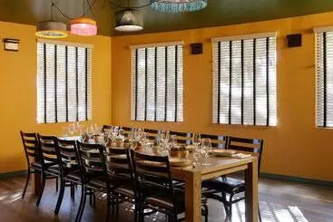 هتل The Wilde Resort And Spa