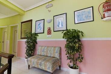 هتل Cala Bona Y Mar Blava