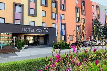 Hotel Color