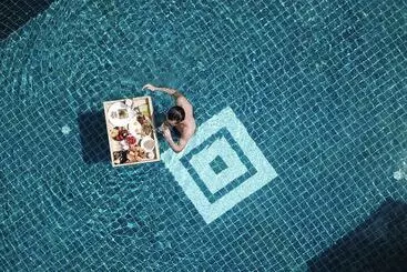 Hotel Pilgrimage Village Boutique Resort & Spa