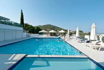 Skiathos Club Hotel Suites