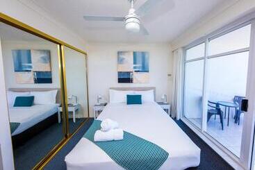 בית מלון כפרי The Atrium Resort