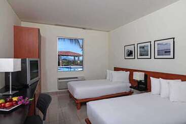 هتل Comfort Inn Real La Union