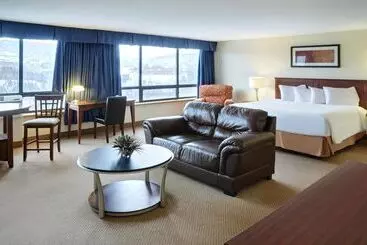 ホテル Greenwood Inn & Suites