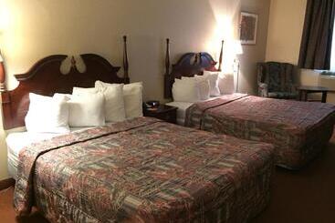 Szálloda Howard Johnson By Wyndham Toronto Downtown West