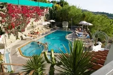 בית מלון כפרי Parco Residence La Rosa