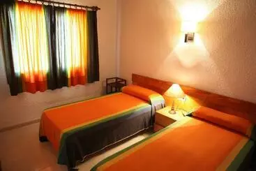 ホテル Apartamentos Llorca