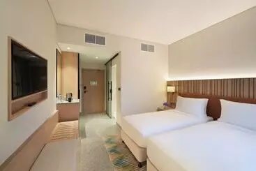 هتل Arabian Park Dubai, An Edge By Rotana