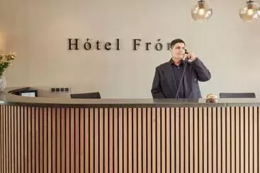 هتل Frón