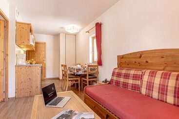 هتل Madame Vacances Residence Les Fermes De Saint Sorlin