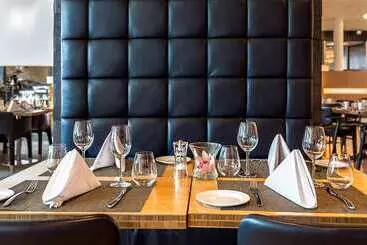 Отель Hilton Helsinki Airport