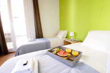 Habitat Apartments Beach Studio