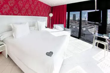 Отель Barcelo Raval