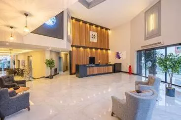 فندق Royal Palace Kusadasi