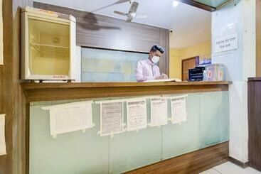 Hotel Capital O 77296  Jalaja Inn