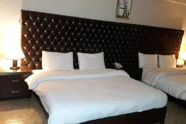 هتل Millennium Inn Naran