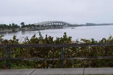 Jb Motel And Cottage