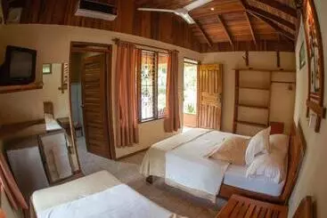 Hotelli Ritmo Tropical   Pool And Breakfast