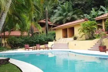 Hotelli Ritmo Tropical   Pool And Breakfast