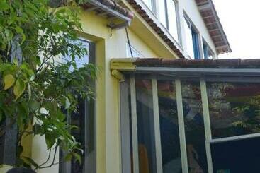 Banana Leaf Eco Hostel