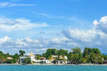 هتل Quinta Del Mar El Francés