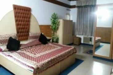 Hotel Sandalbar  Faisalabad