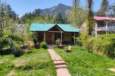 Hotel Devi Dayar