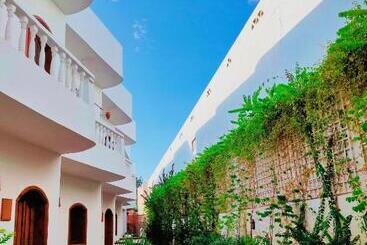 בית מלון כפרי Ghazala Oasis