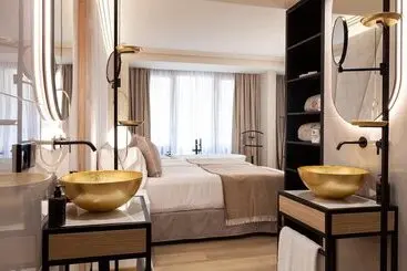 Nivia Born Boutique Hotel