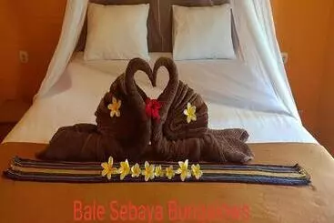 ホテル Bale Sebaya Bungalows