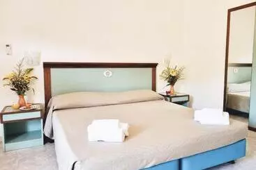 Отель Club Baia Dei Gigli