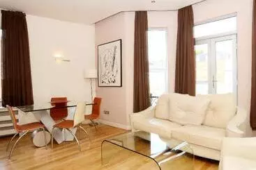 Hotel The Harrington Apartments